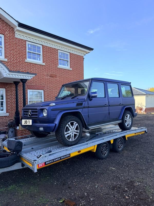 Mercedes G-Wagon loaded on the car transporter
